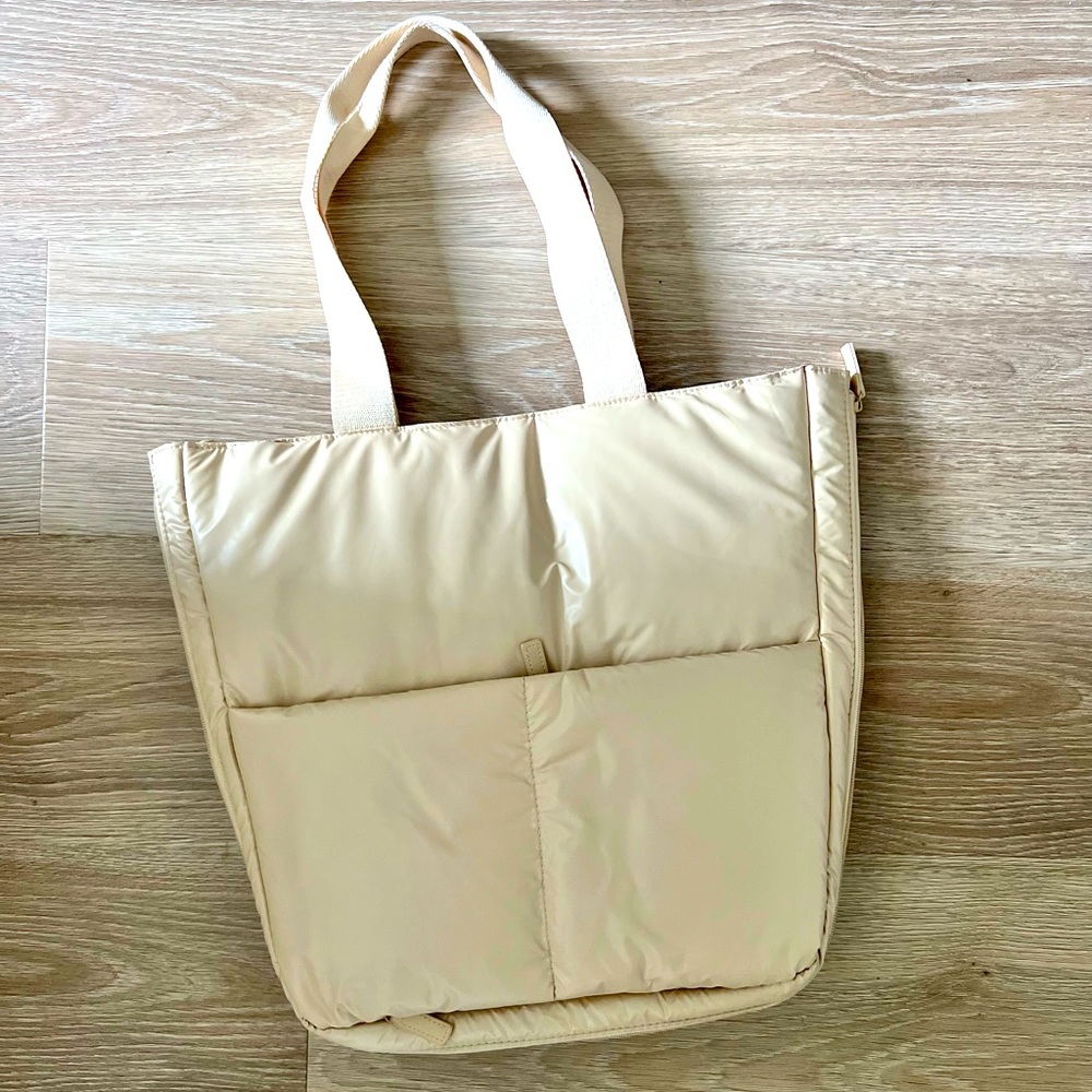 BEIS The Expandable Tote in Beige